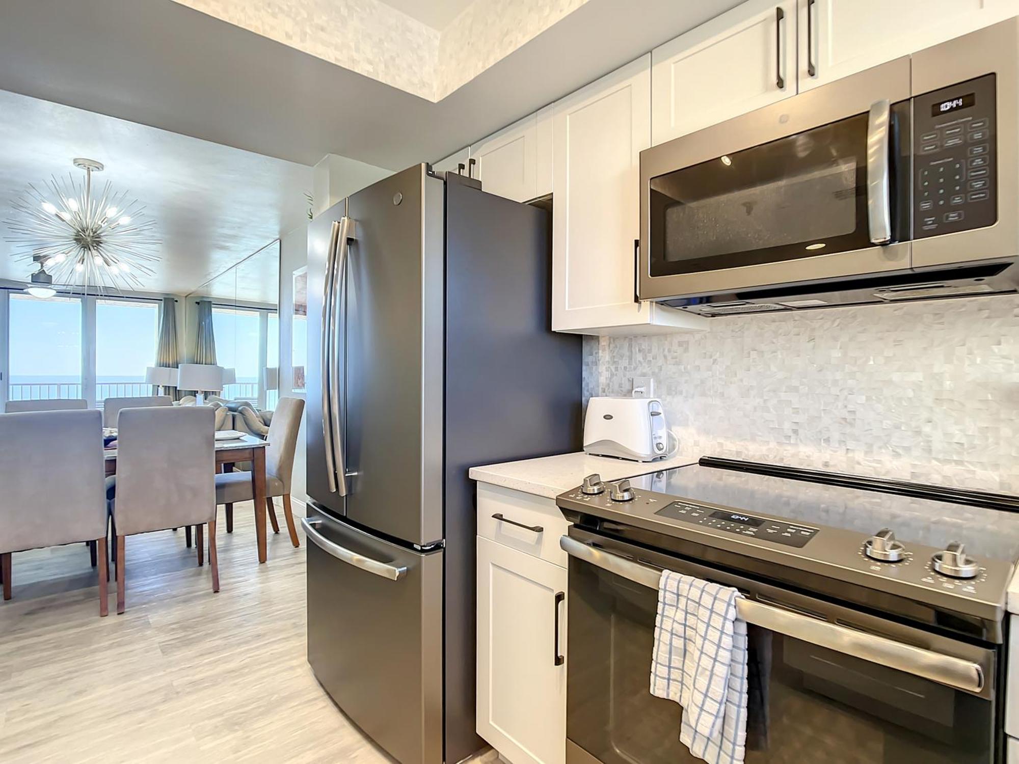 Oceanfront Balcony, Pool, Bbq, Steps To Flagler Ave Villa New Smyrna Beach Exterior photo